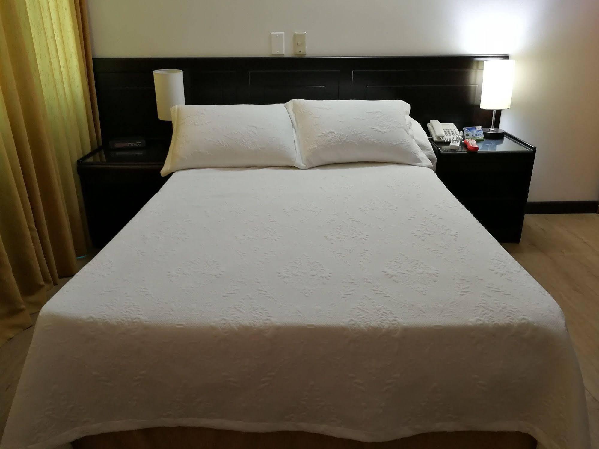 Hotel Villavicencio Plaza 外观 照片